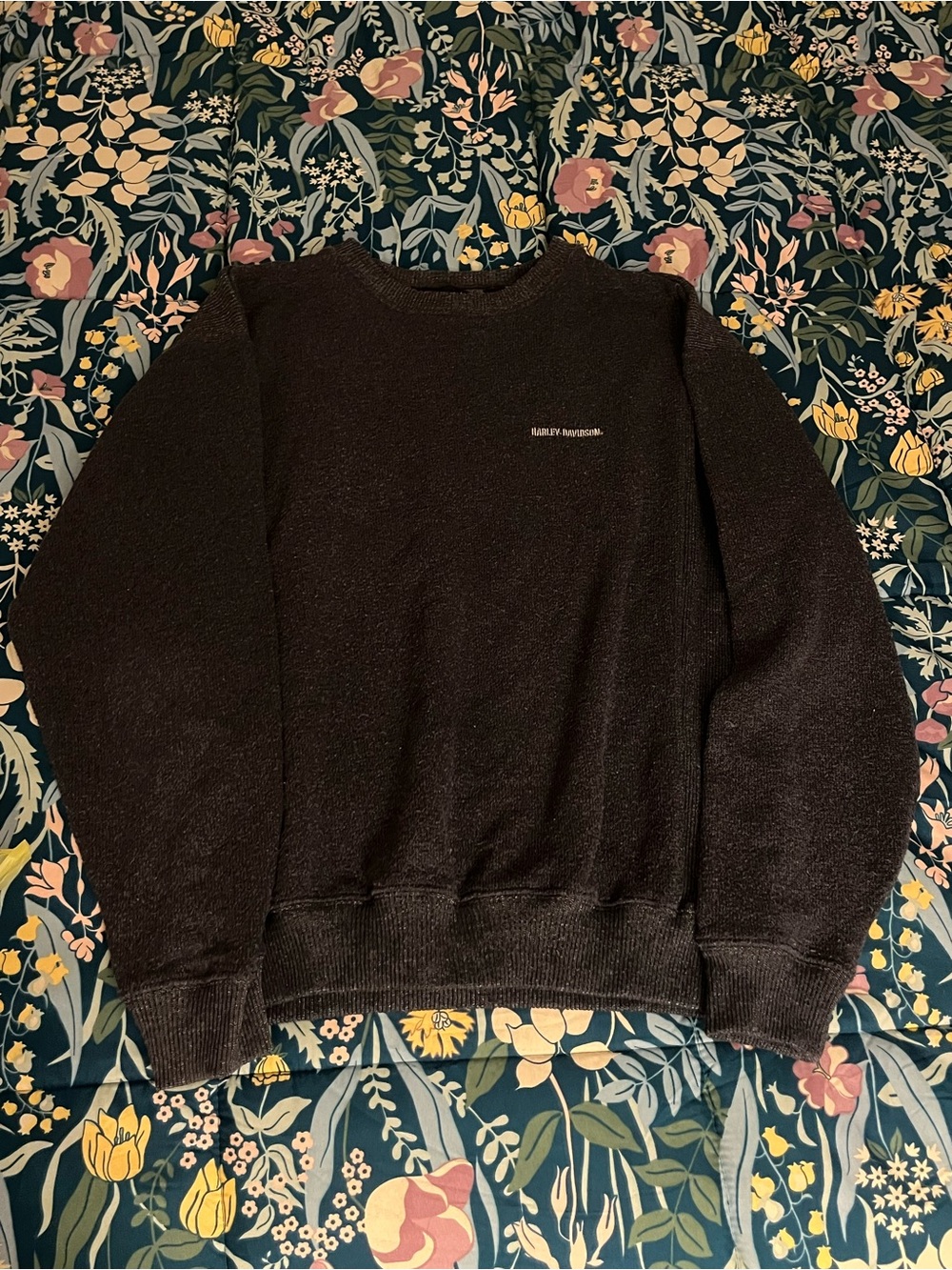 Harley-Davidson Black Crewneck Sweatshirt with Small Chest Logo Men’s Size Large